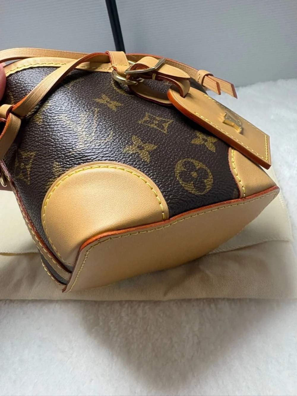 Louis Vuitton Monogram Noe Mini Bag - Picture 3 of 11